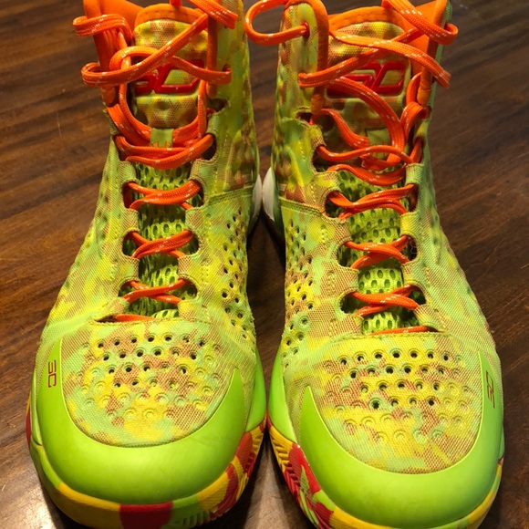 Rare under armour shoes Clearance